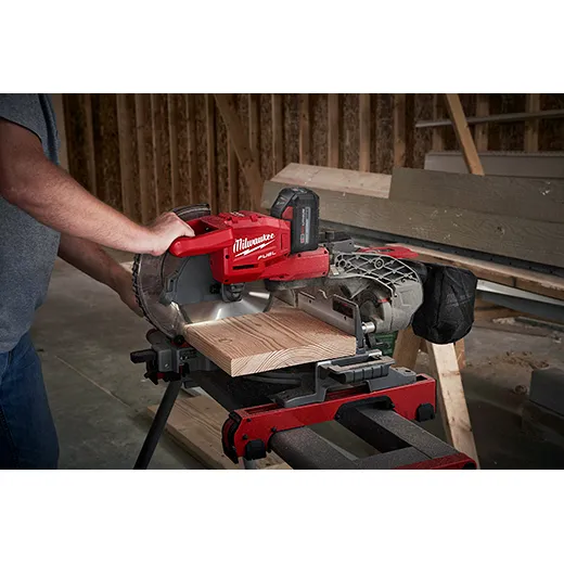 Milwaukee 2734-21 M18 Fuel 10" Dual-Bevel Sliding Compound Miter Saw Kit