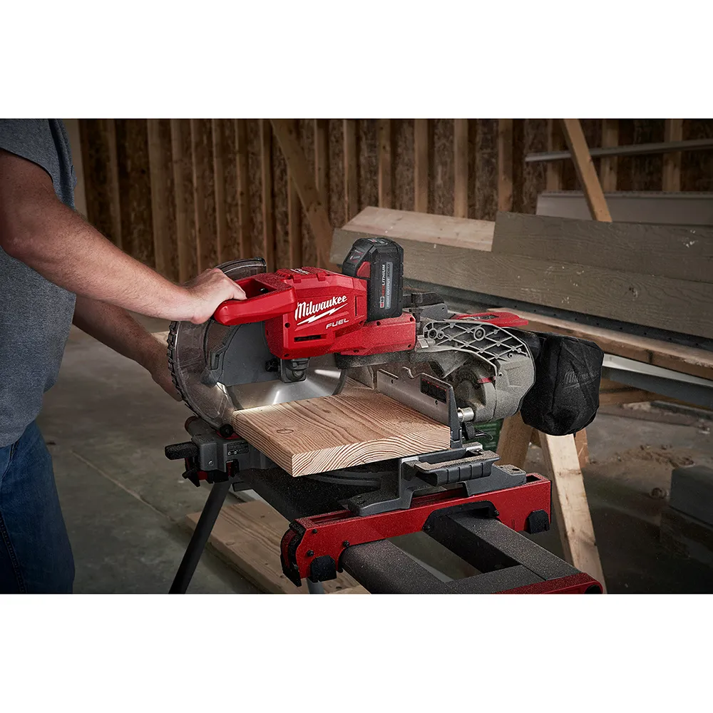 Milwaukee M18 Fuel 10" Dual Bevel Sliding Compound Miter Saw Kit