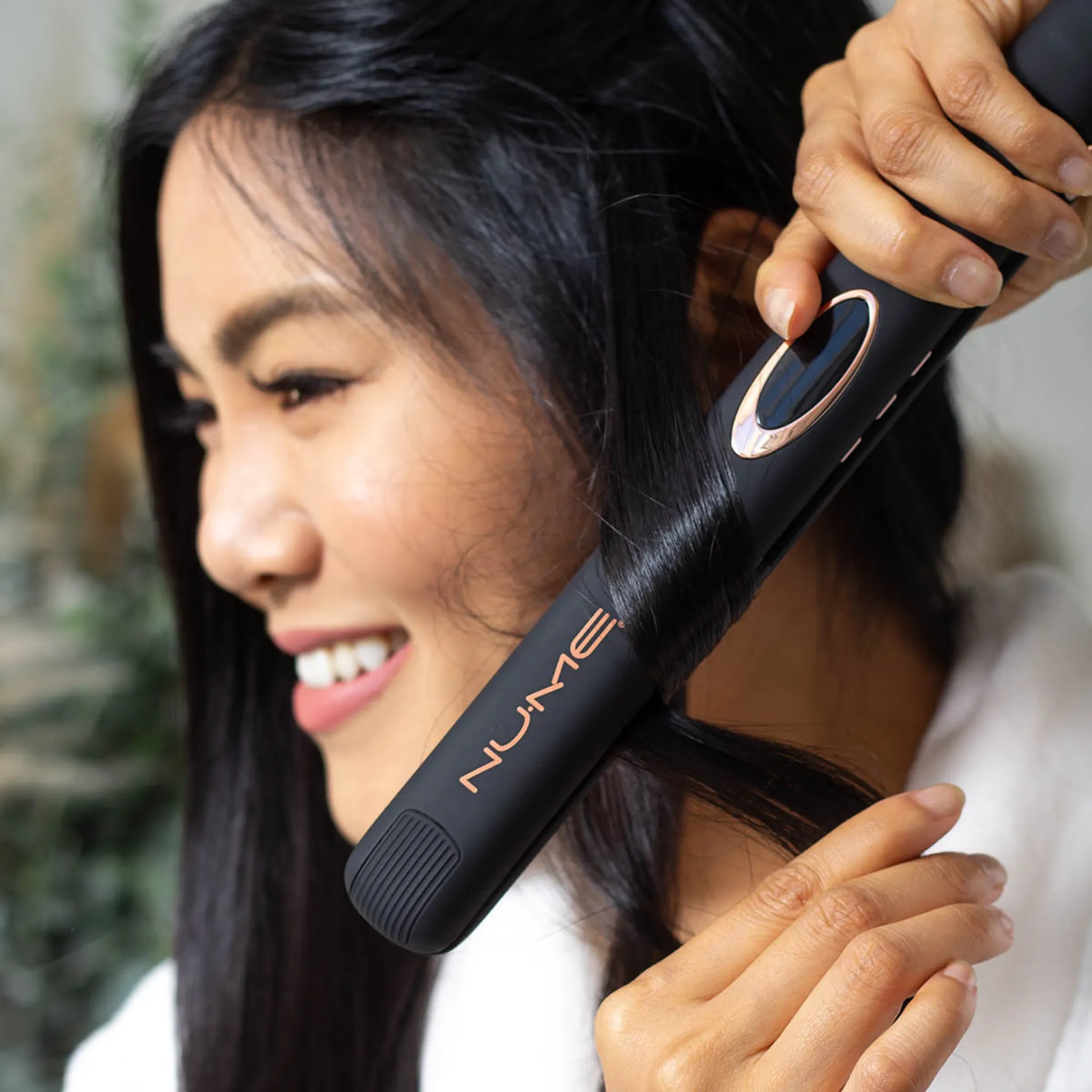 NUME Megastar Flat Iron